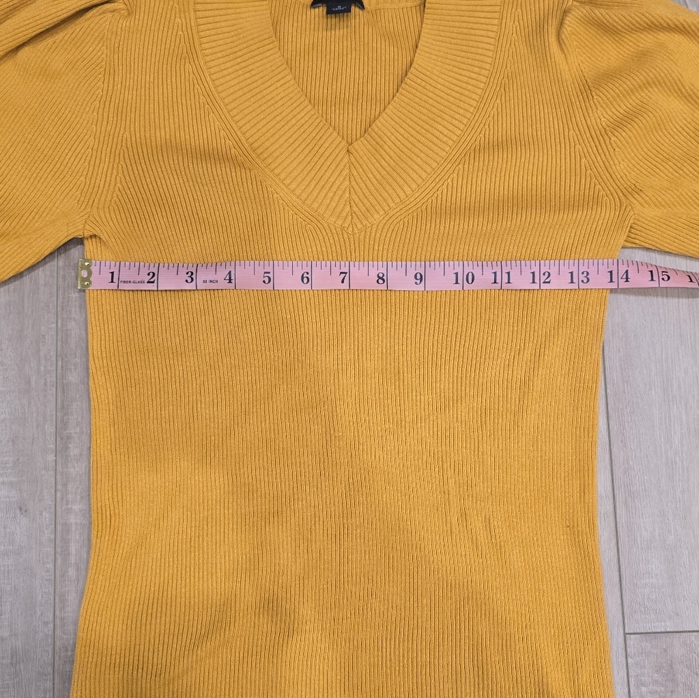 Mustard Yellow ANN TAYLOR Puff Sleeve Top - Picture 4 of 5